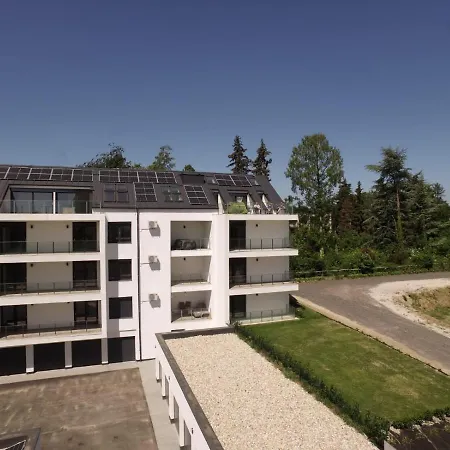 Helikon Apartman Apartman *